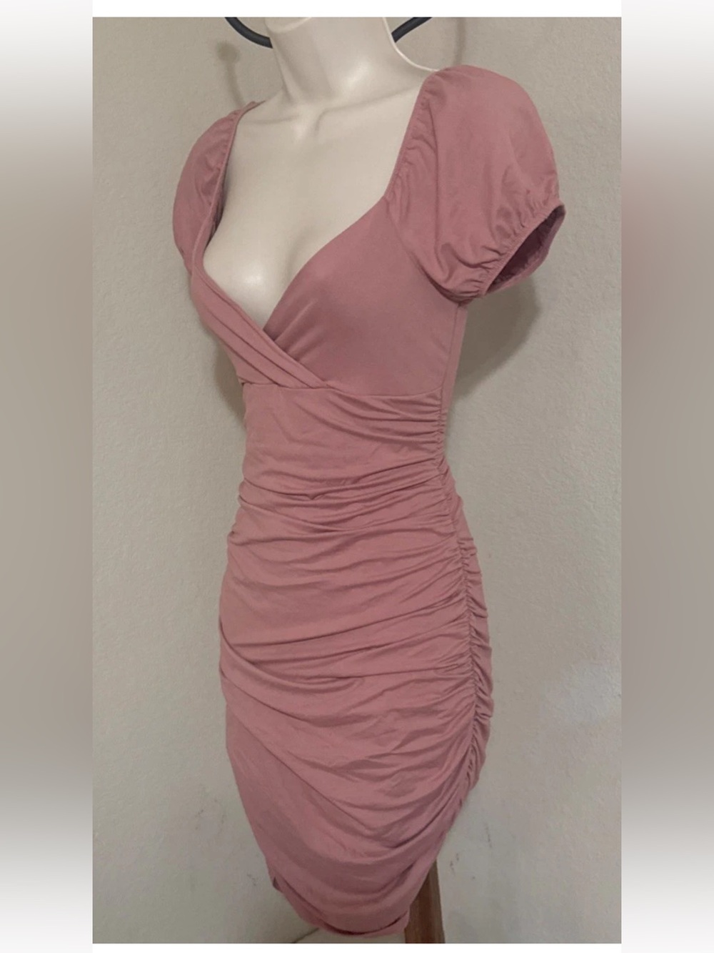 Women’s Pink Floral Summer Dress Spaghetti Strap Slim Fit Slit Size Medium - Picture 2 of 7